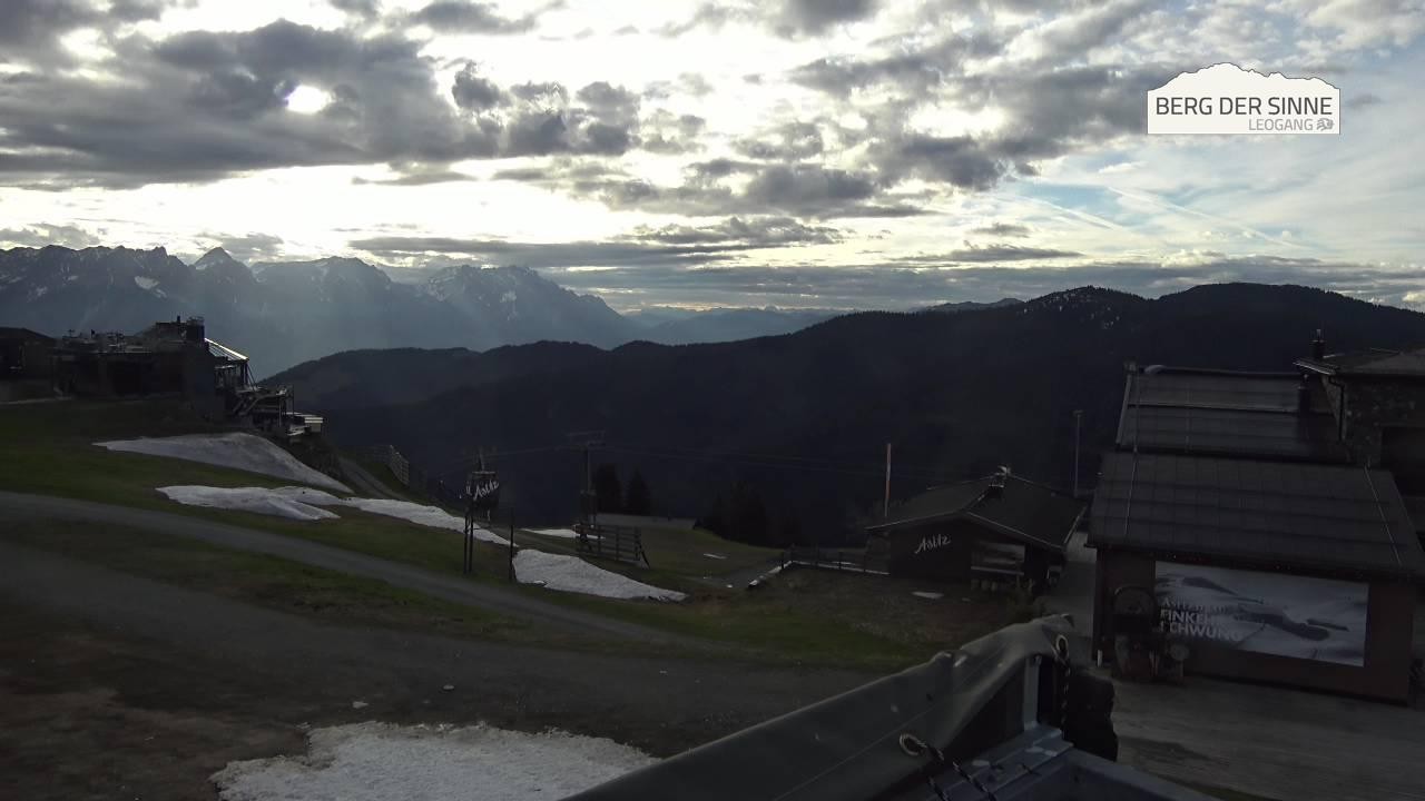 Archiv Foto Webcam Bergstation Asitzbahn