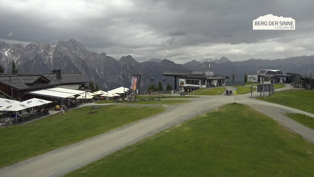 Archiv Foto Webcam Bergstation Asitzbahn