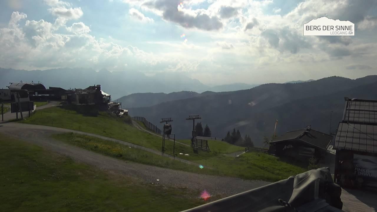 Archiv Foto Webcam Bergstation Asitzbahn