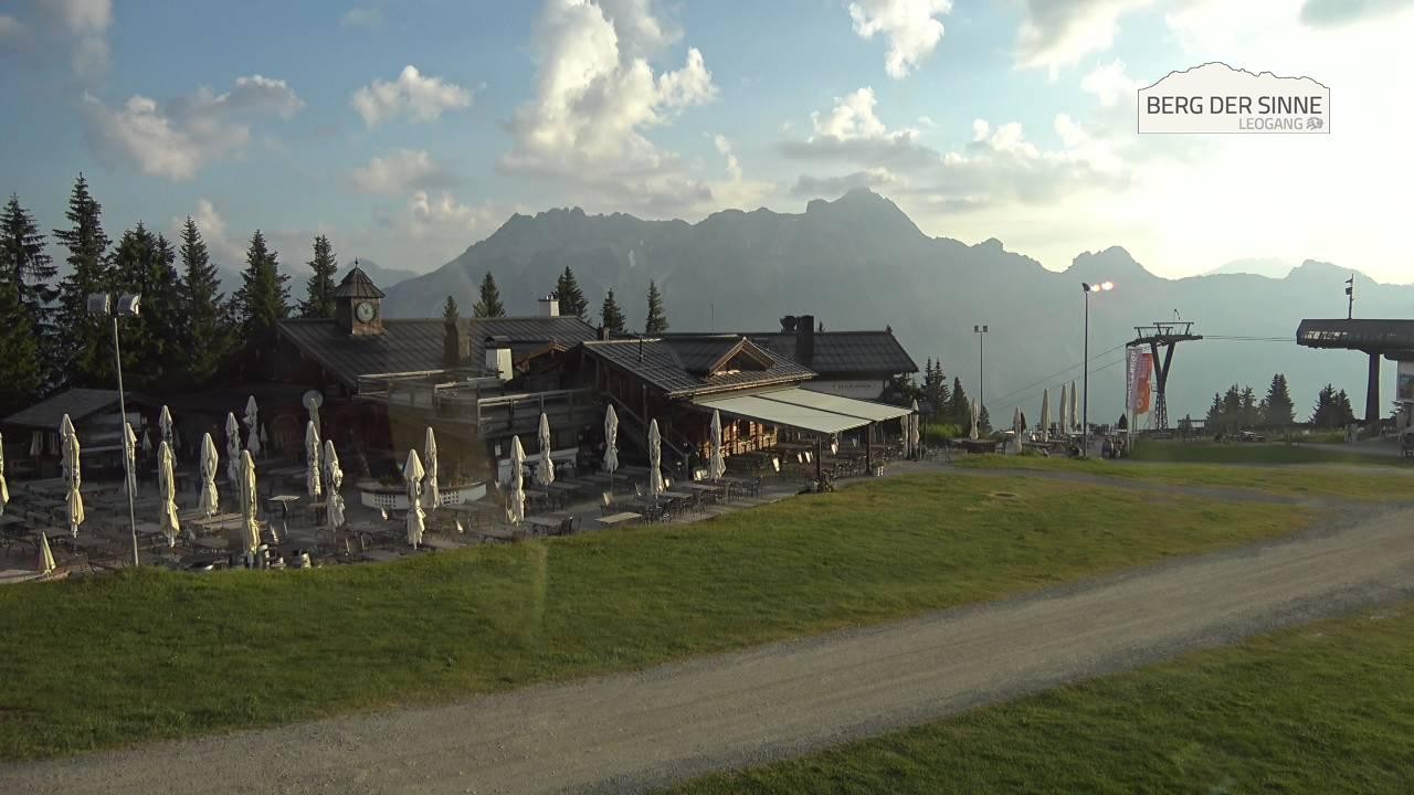 Archiv Foto Webcam Bergstation Asitzbahn