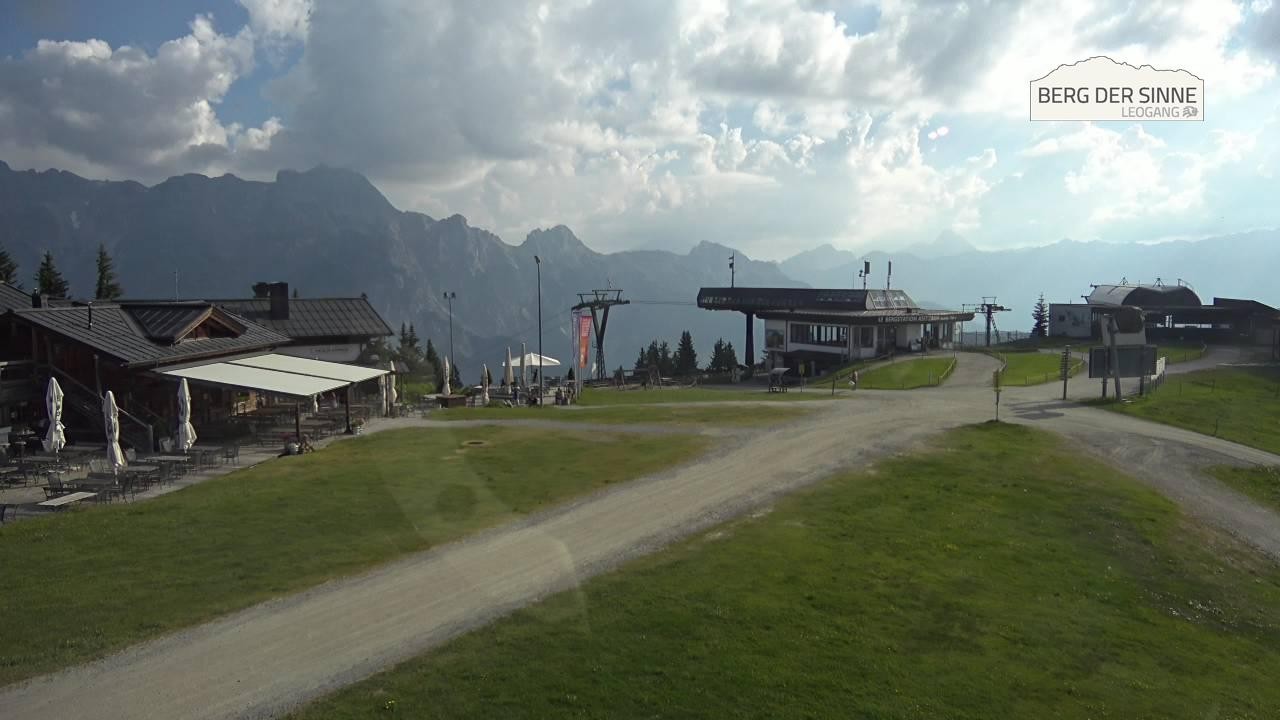 Archiv Foto Webcam Bergstation Asitzbahn