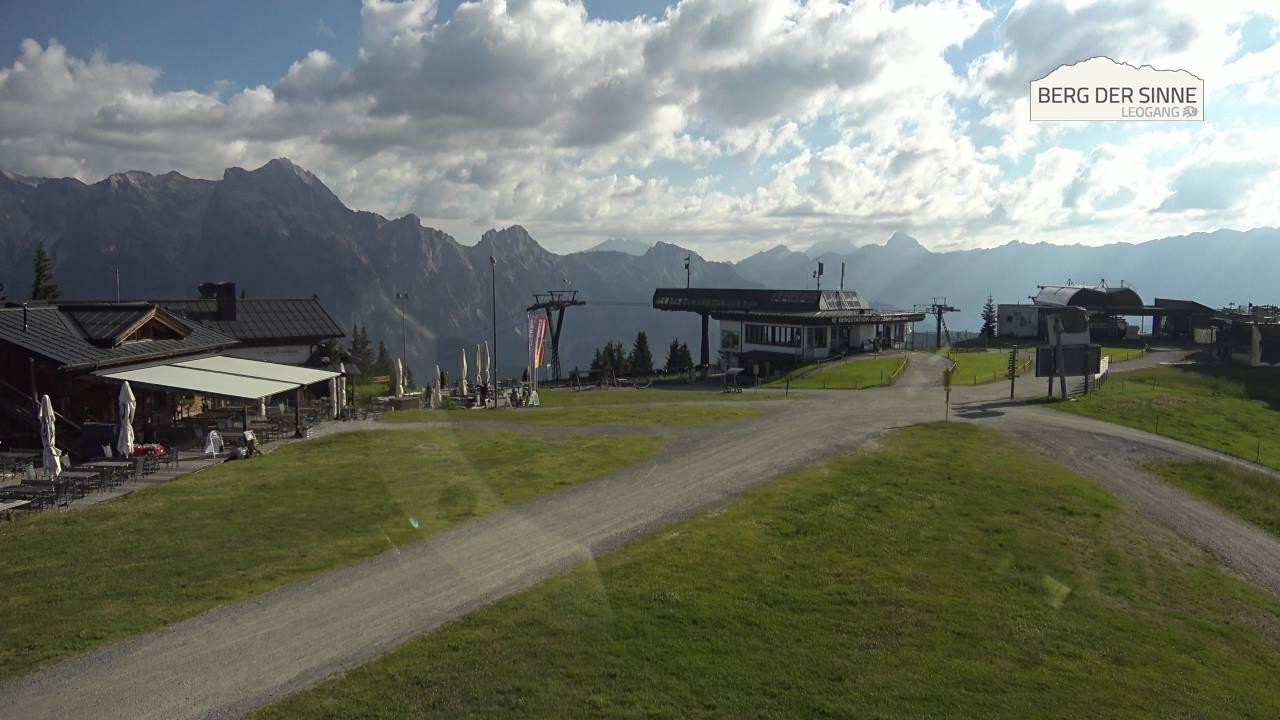 Archiv Foto Webcam Bergstation Asitzbahn