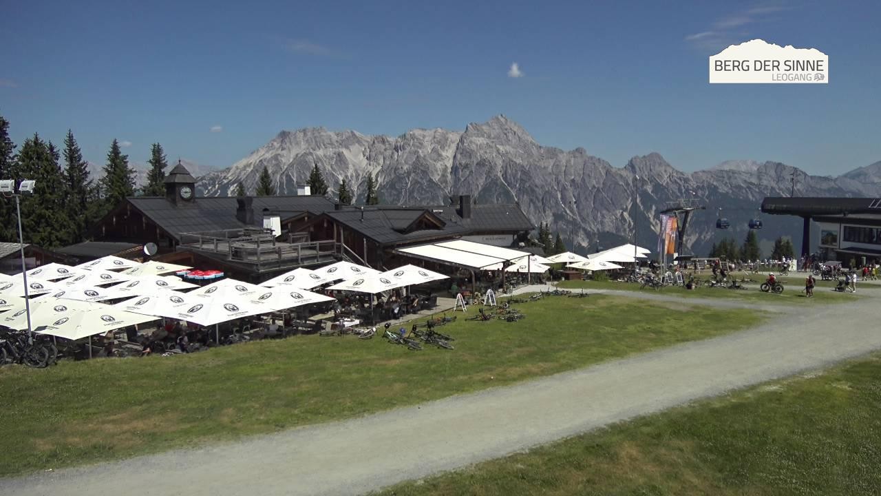 Archiv Foto Webcam Bergstation Asitzbahn