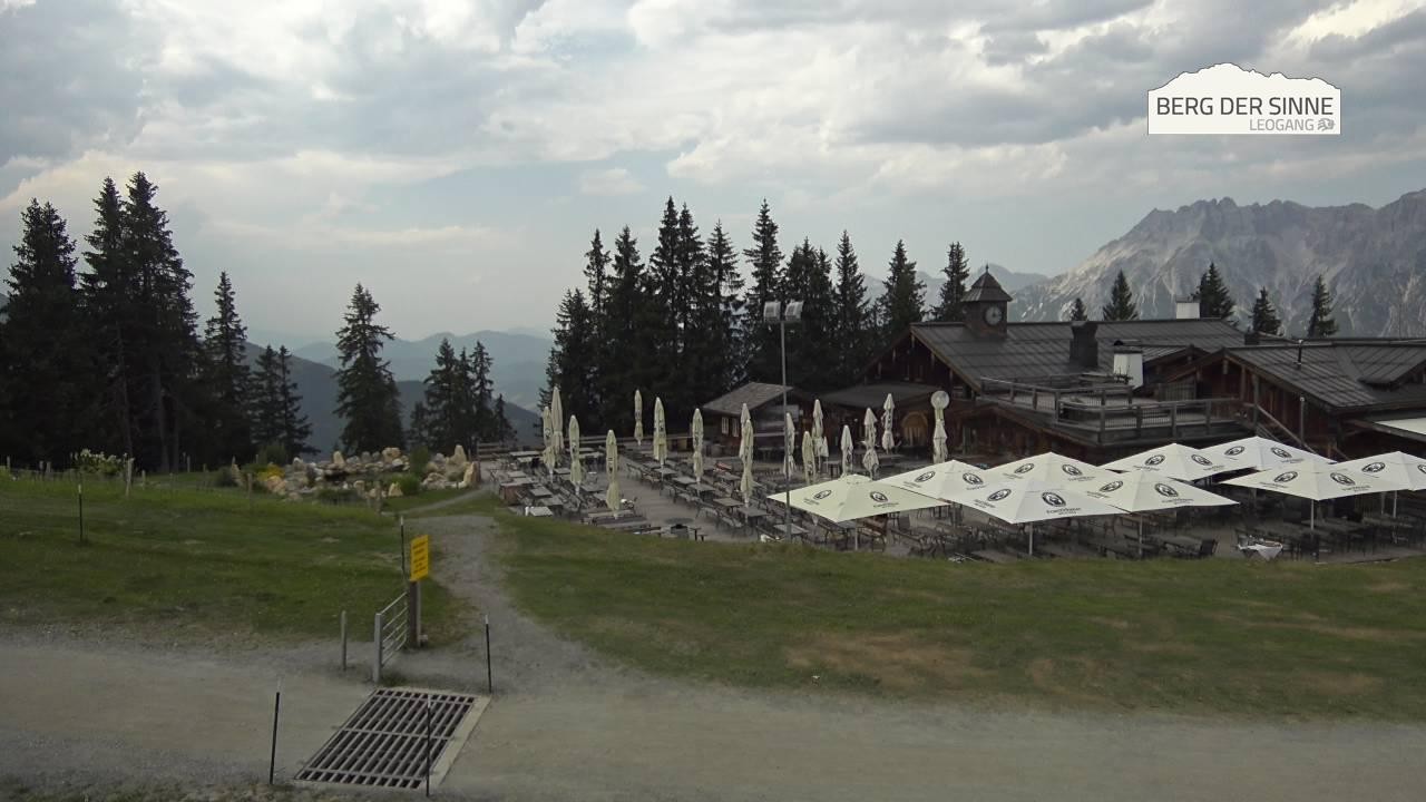 Archiv Foto Webcam Bergstation Asitzbahn