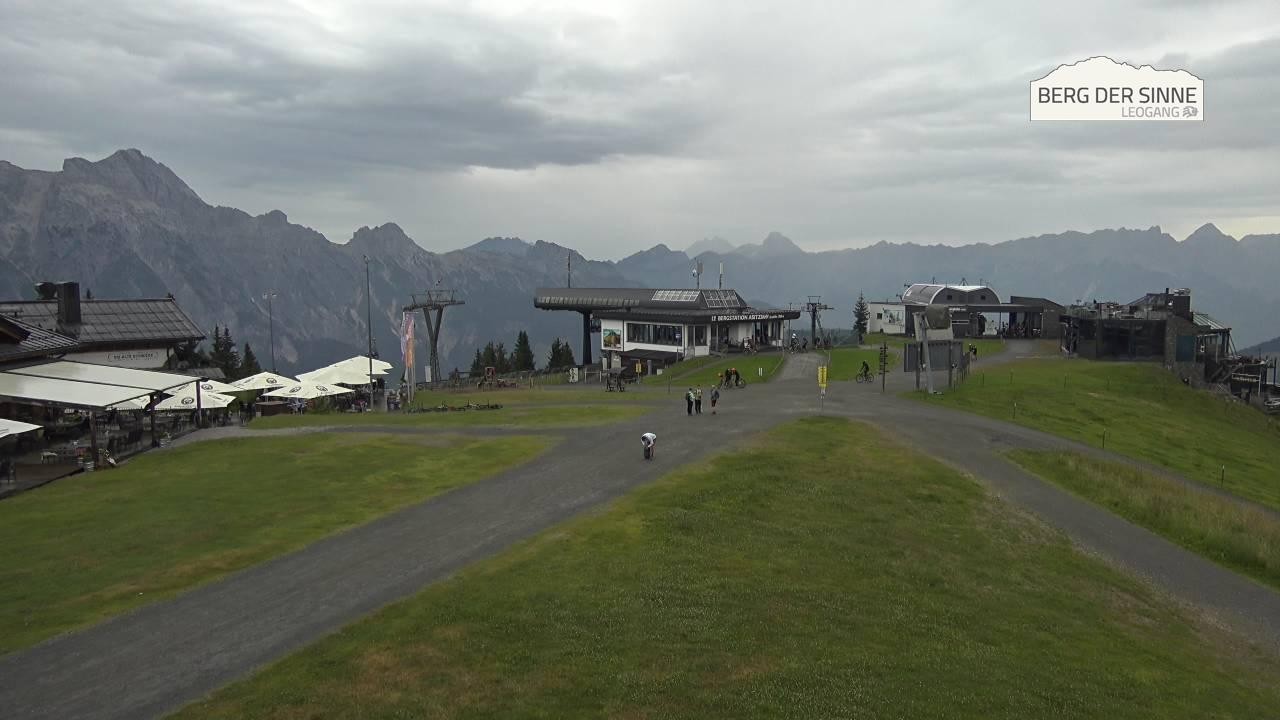 Archiv Foto Webcam Bergstation Asitzbahn