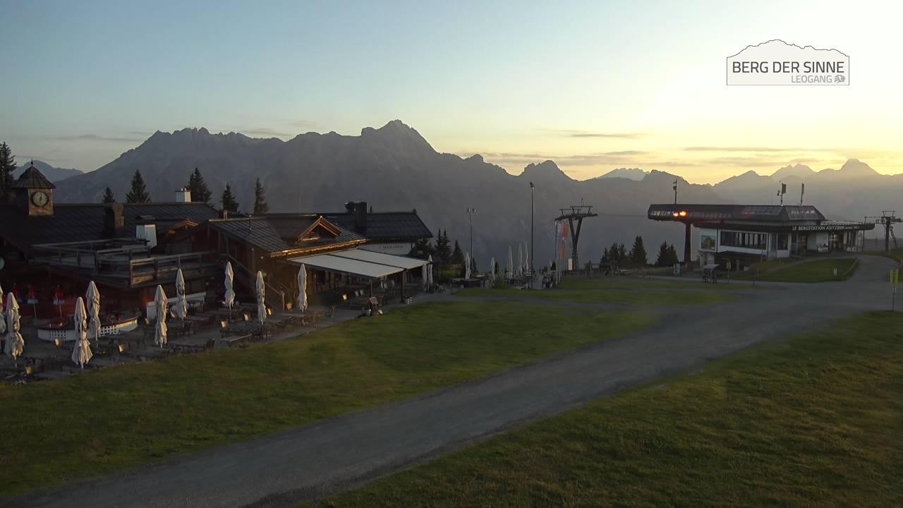 Archiv Foto Webcam Leogang: Bergstation Asitzbahn