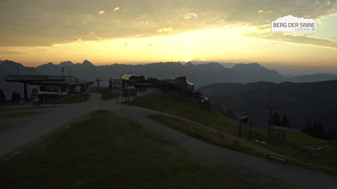 Archiv Foto Webcam Bergstation Asitzbahn