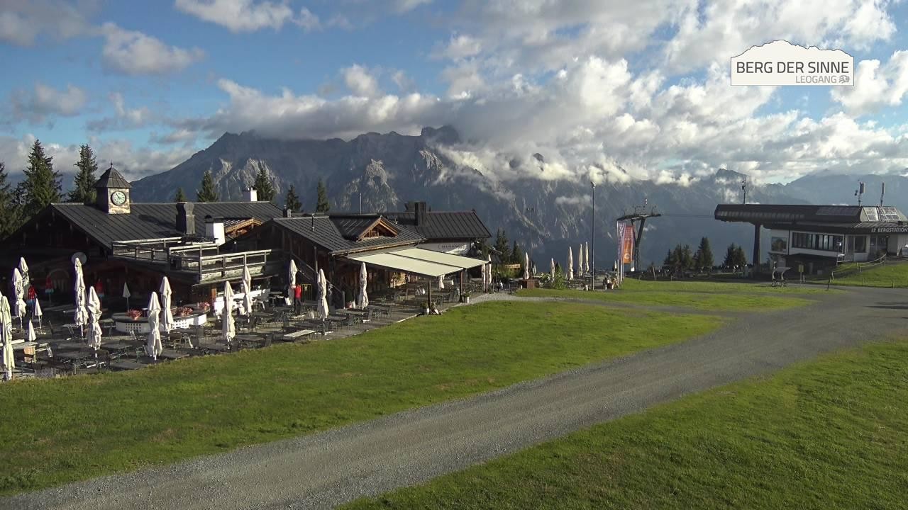 Archiv Foto Webcam Leogang: Bergstation Asitzbahn