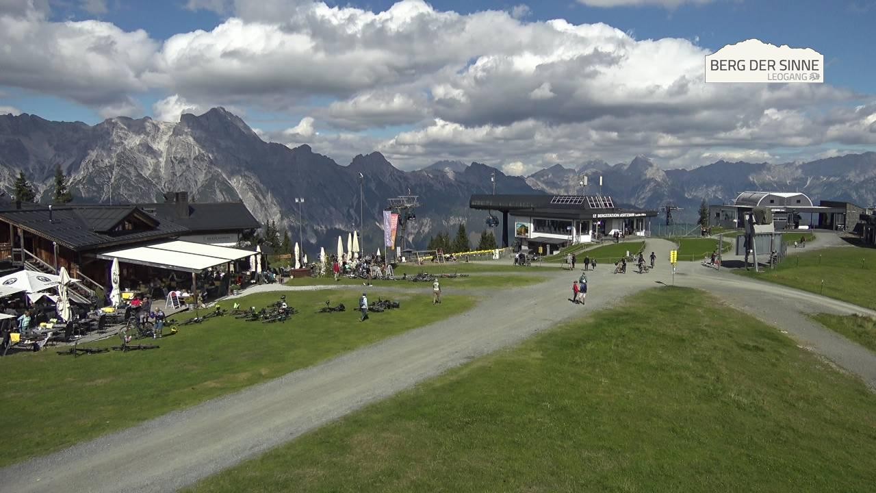 Archiv Foto Webcam Leogang: Bergstation Asitzbahn