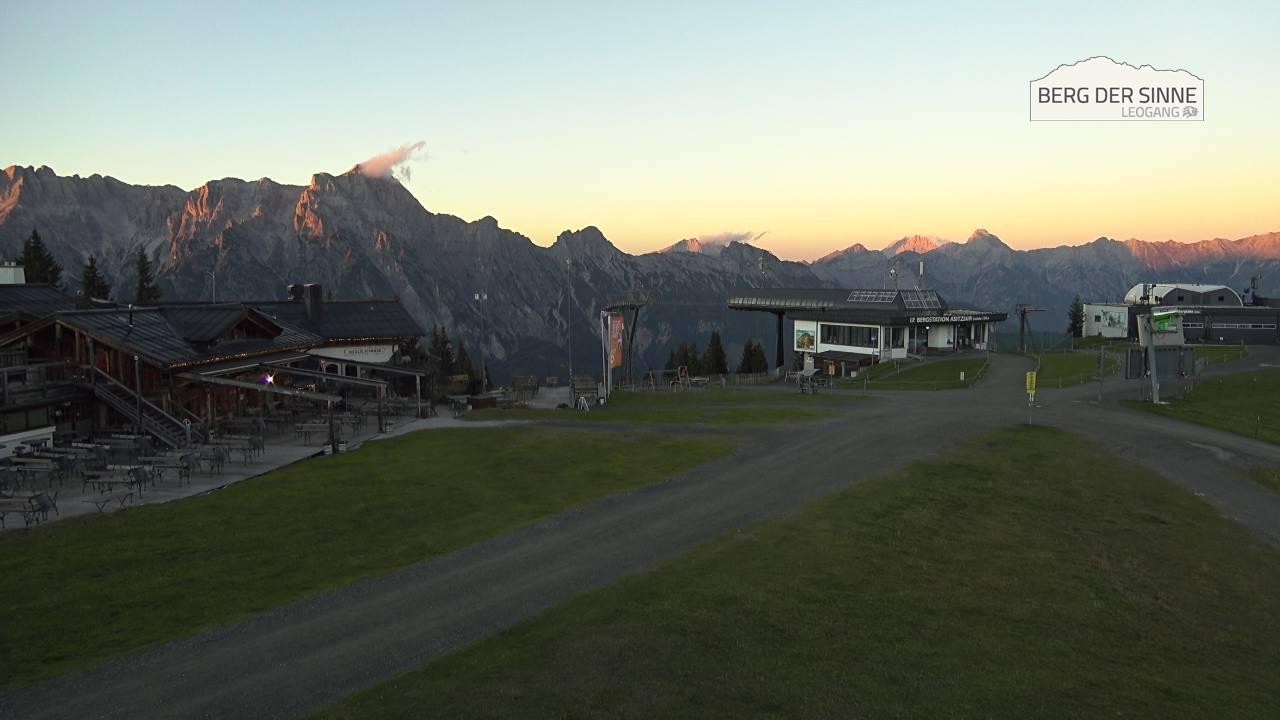 Archiv Foto Webcam Leogang: Bergstation Asitzbahn