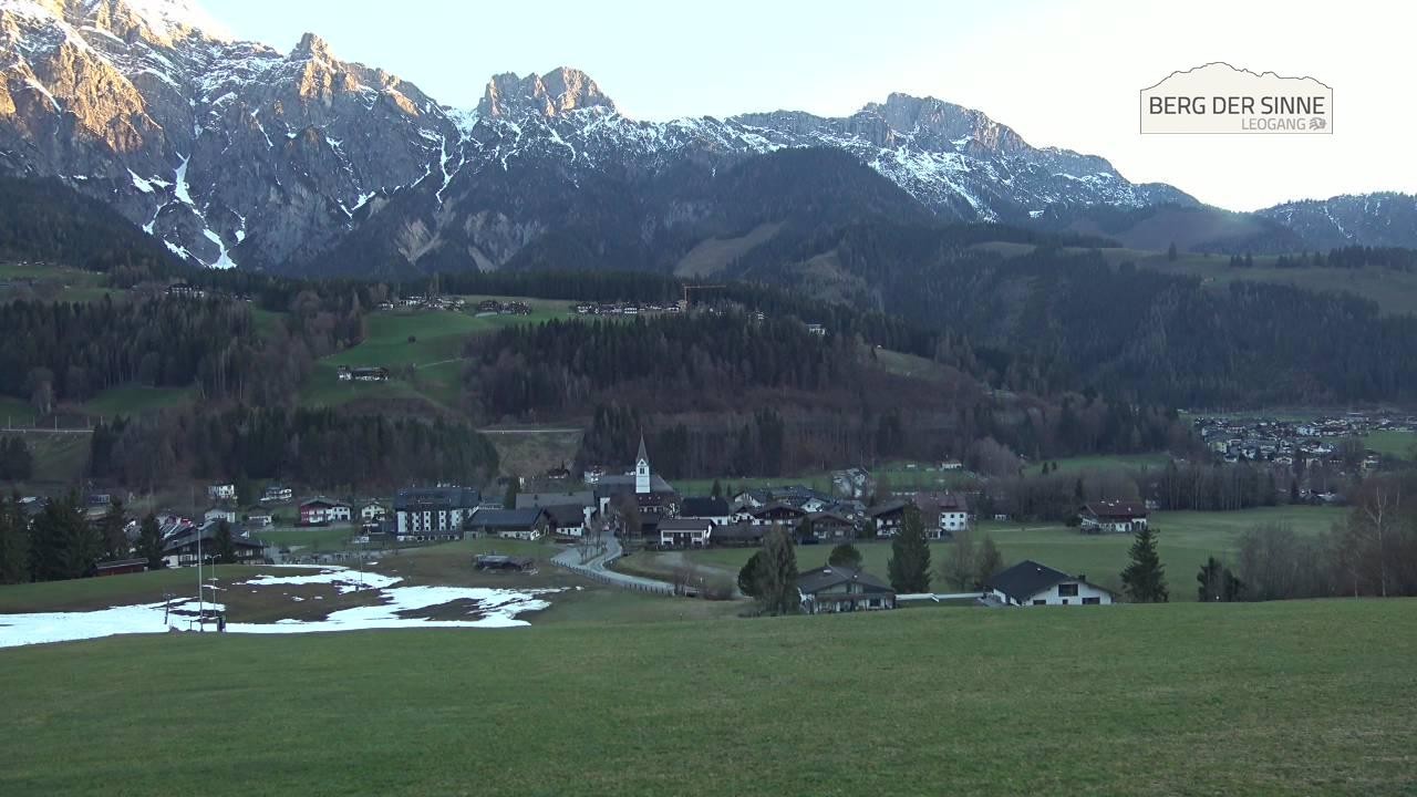 Archiv Foto Webcam Leogang Dorfblick