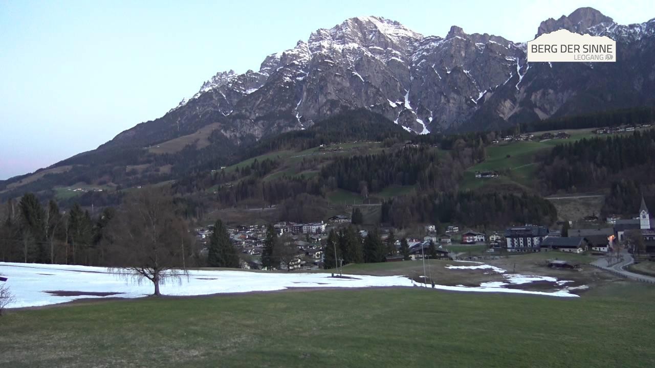 Archiv Foto Webcam Leogang Dorfblick