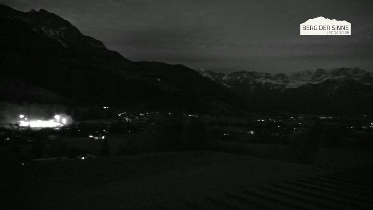 Archiv Foto Webcam Leogang Dorfblick