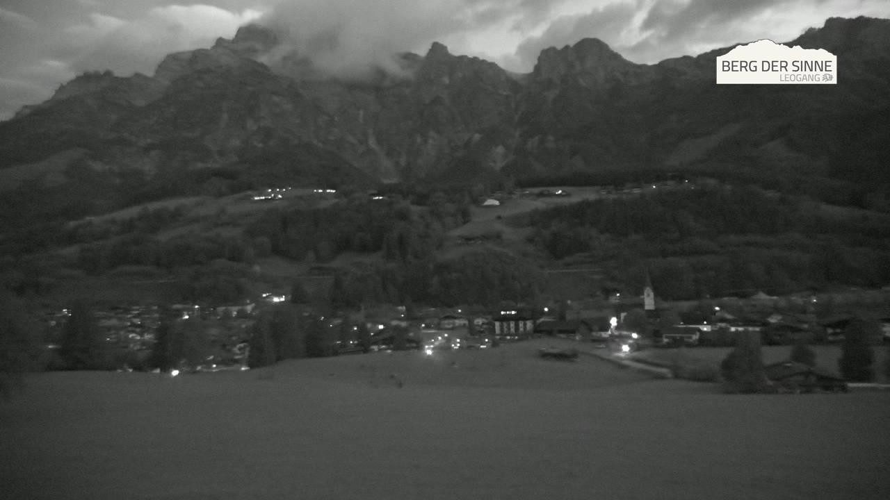 Archiv Foto Webcam Leogang Dorfblick