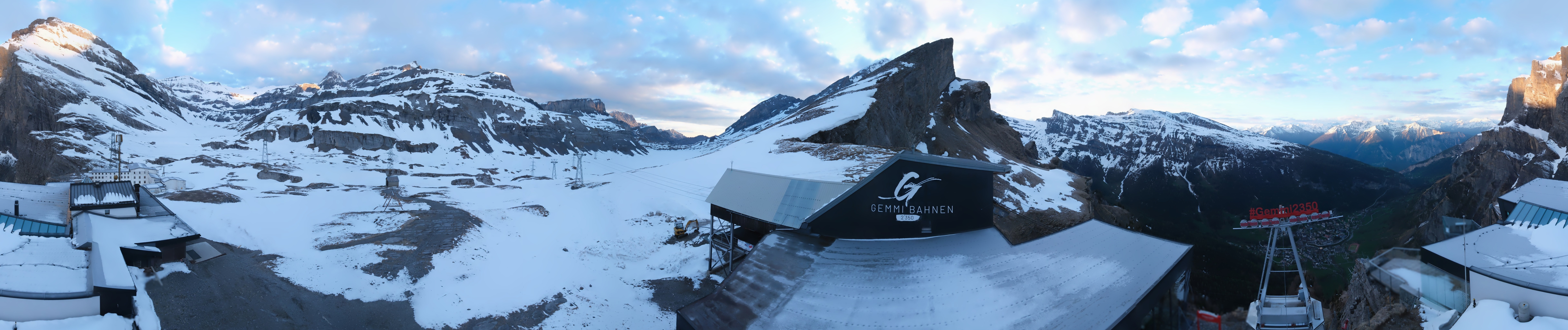 Archived image Webcam Leukerbad: Roundshot Gemmipass