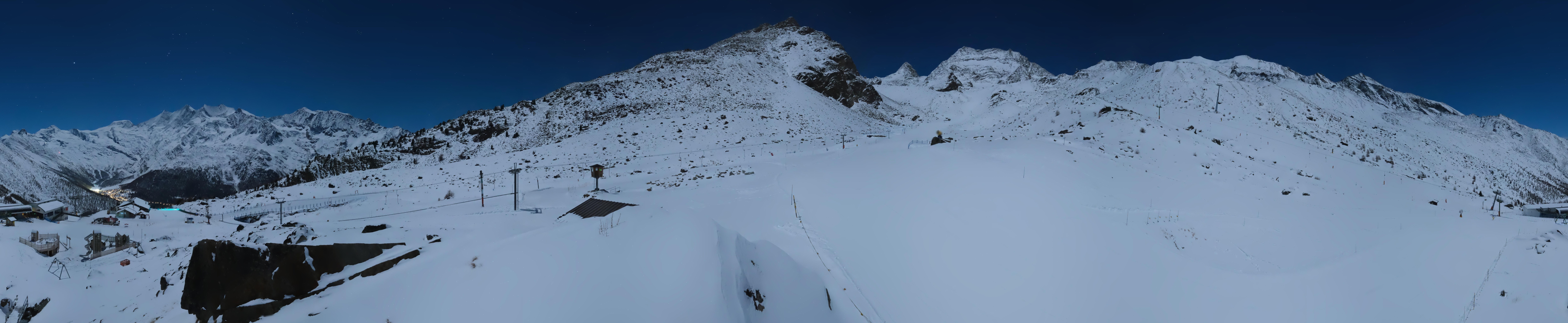 Archived image Webcam Mid-Station Kreuzboden Gondola Saas-Grund Hohsaas
