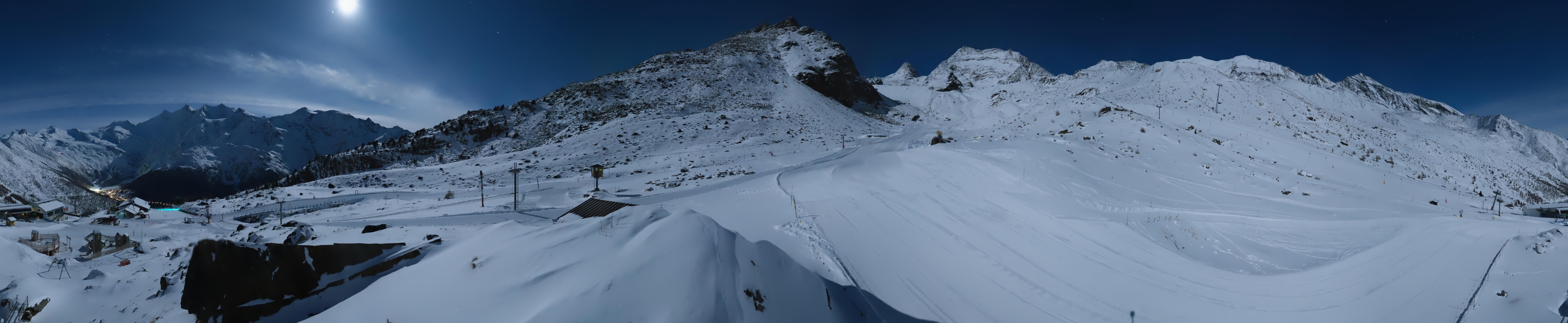 Archived image Webcam Mid-Station Kreuzboden Gondola Saas-Grund Hohsaas