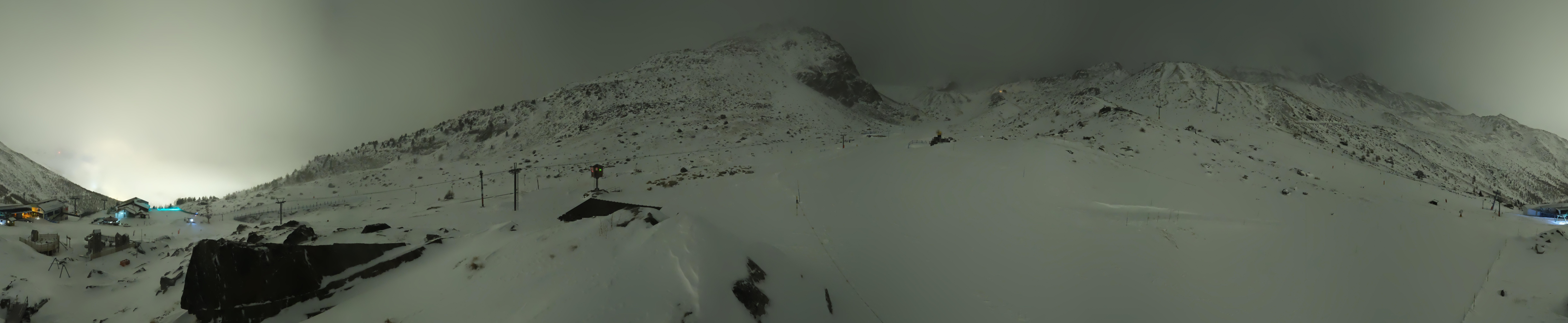 Archived image Webcam Mid-Station Kreuzboden Gondola Saas-Grund Hohsaas