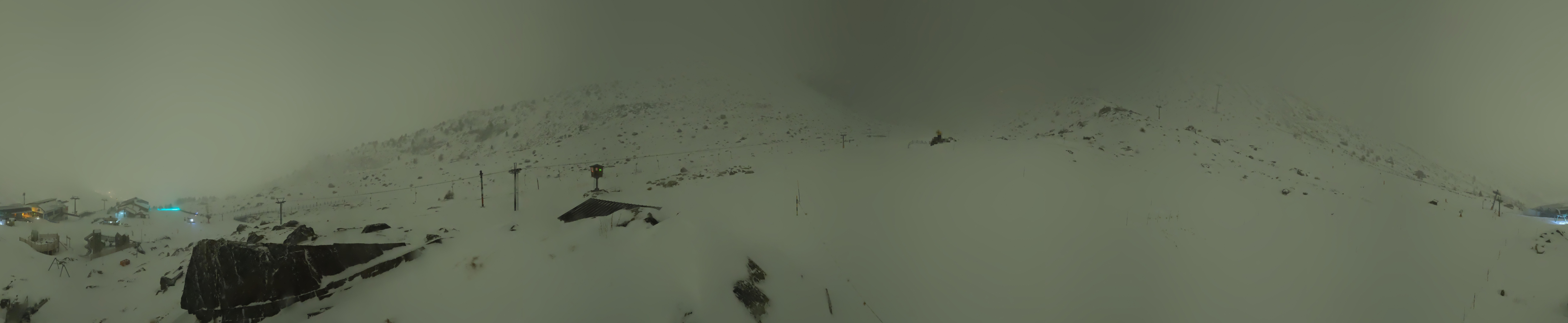 Archived image Webcam Mid-Station Kreuzboden Gondola Saas-Grund Hohsaas