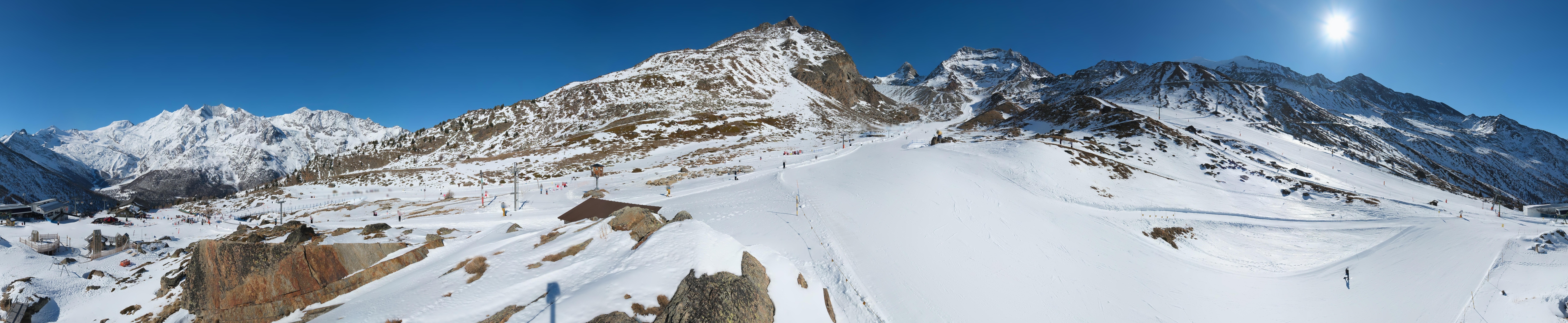 Archived image Webcam Mid-Station Kreuzboden Gondola Saas-Grund Hohsaas