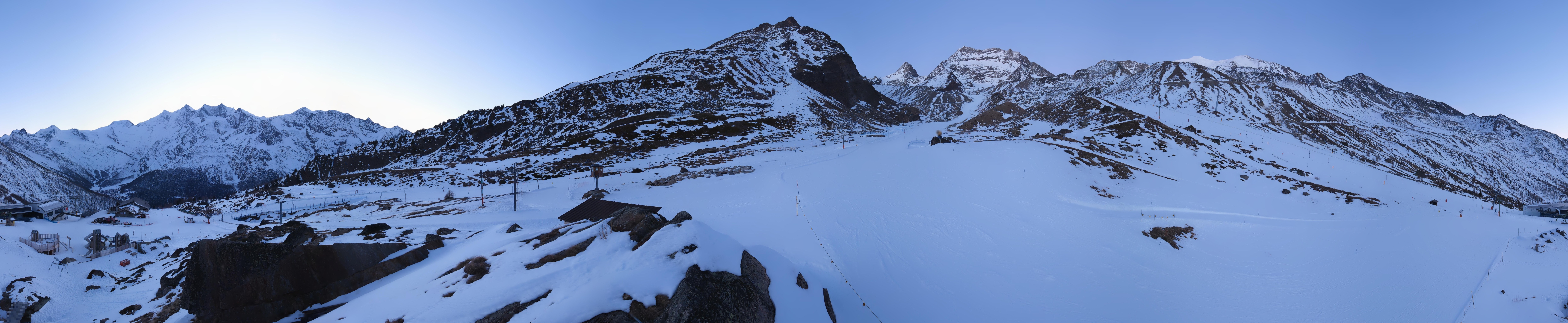 Archived image Webcam Mid-Station Kreuzboden Gondola Saas-Grund Hohsaas