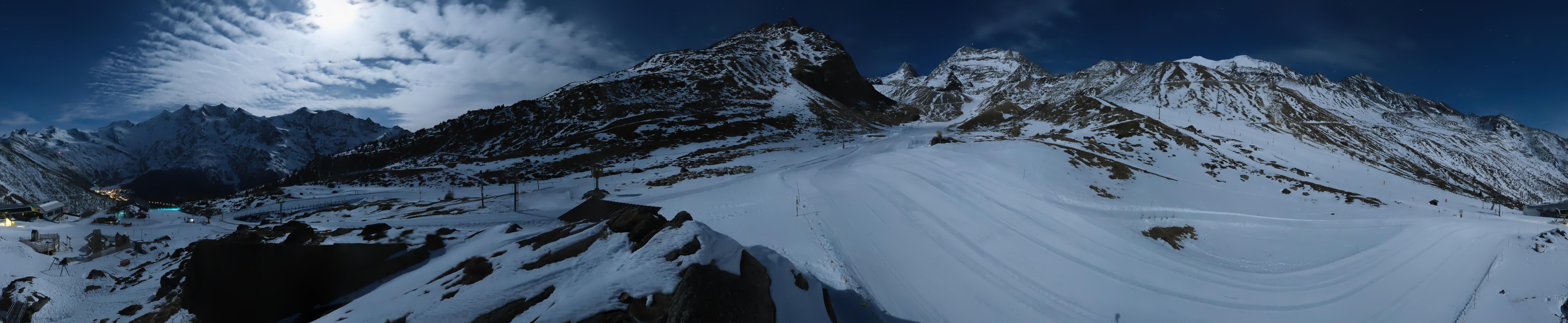 Archived image Webcam Mid-Station Kreuzboden Gondola Saas-Grund Hohsaas