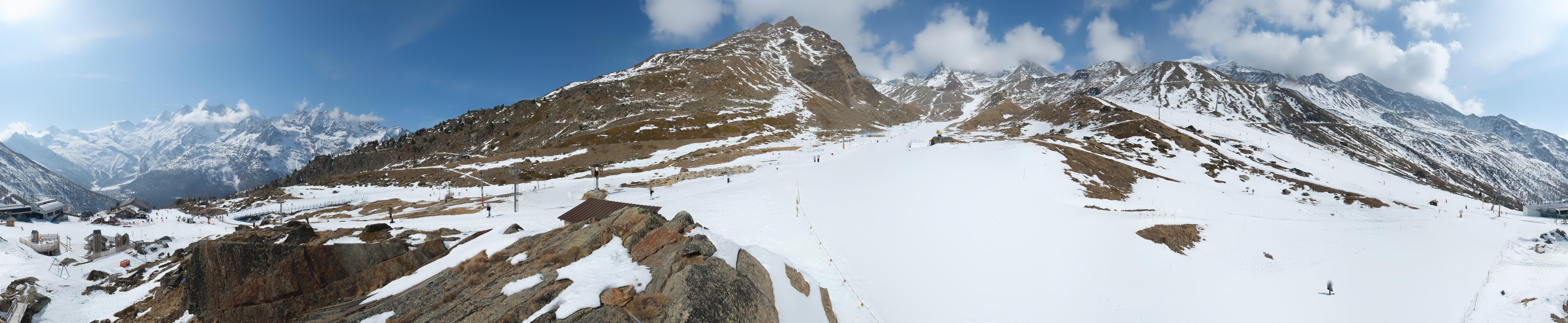 Archived image Webcam Mid-Station Kreuzboden Gondola Saas-Grund Hohsaas