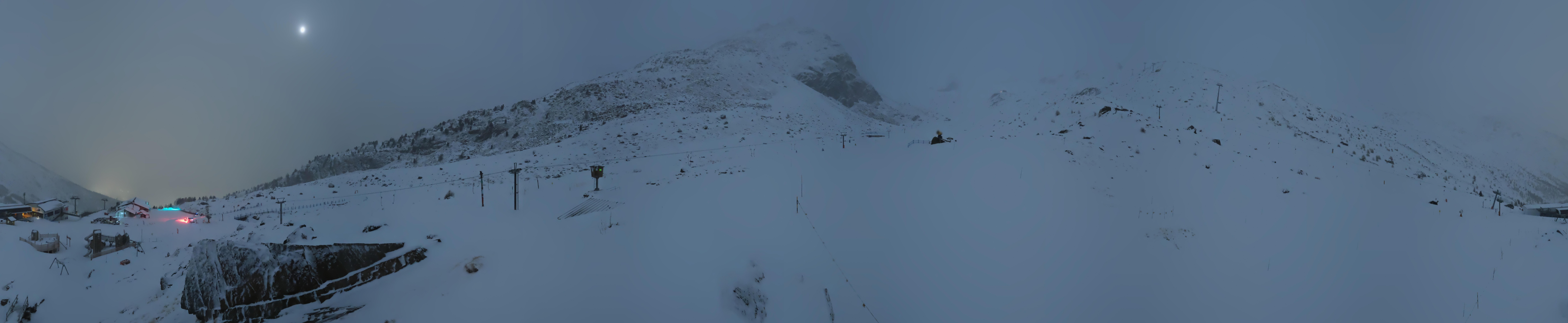 Archived image Webcam Mid-Station Kreuzboden Gondola Saas-Grund Hohsaas