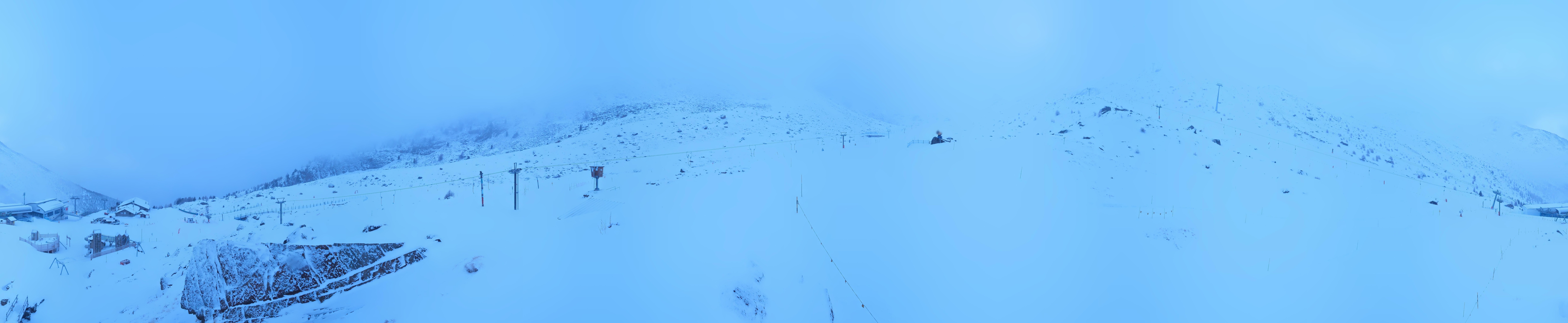Archived image Webcam Mid-Station Kreuzboden Gondola Saas-Grund Hohsaas