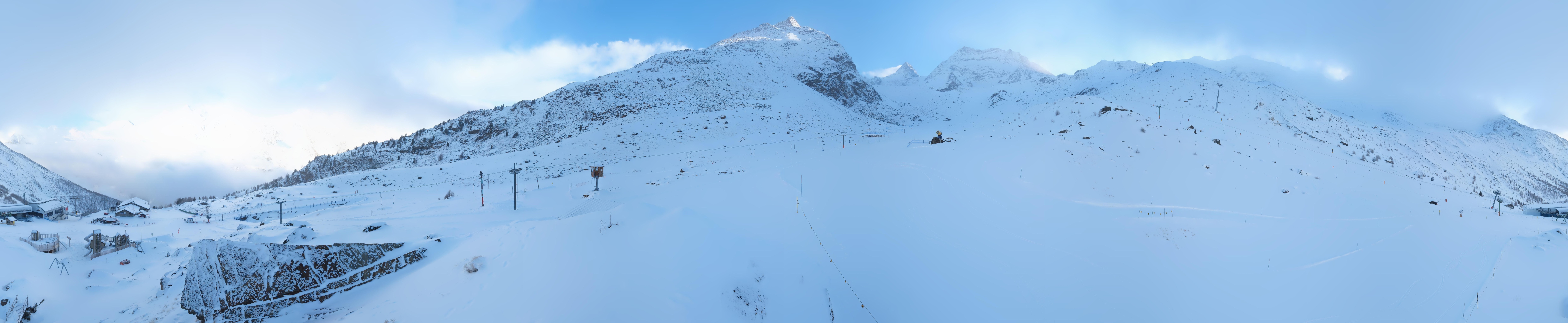 Archived image Webcam Mid-Station Kreuzboden Gondola Saas-Grund Hohsaas