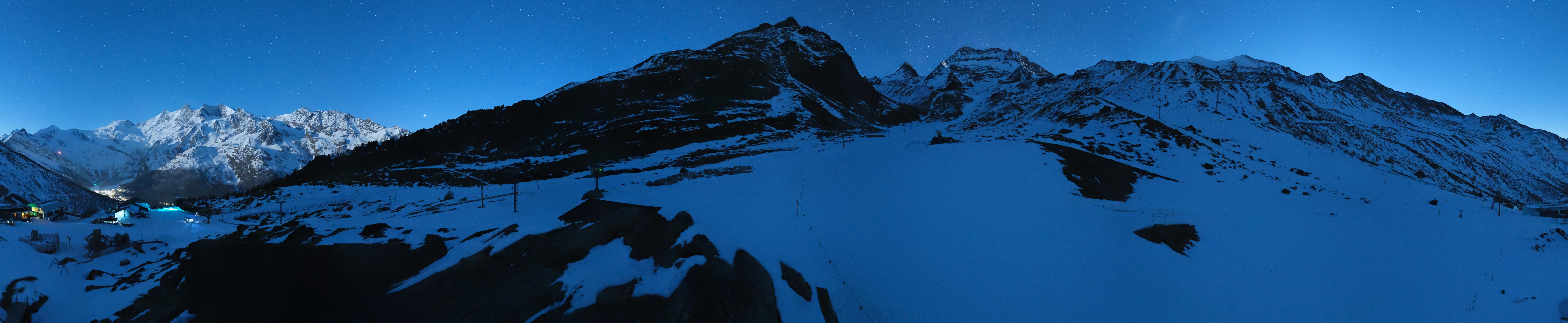 Archived image Webcam Mid-Station Kreuzboden Gondola Saas-Grund Hohsaas