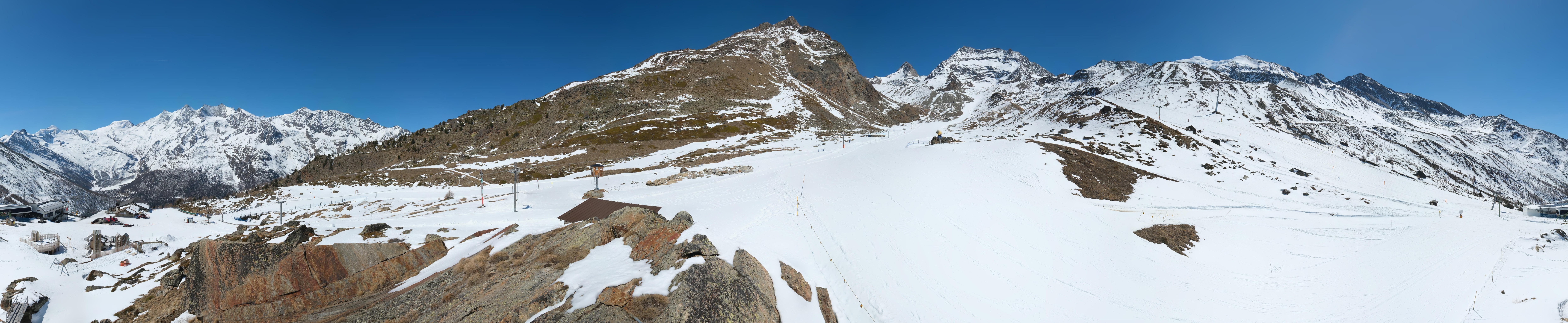 Archived image Webcam Mid-Station Kreuzboden Gondola Saas-Grund Hohsaas