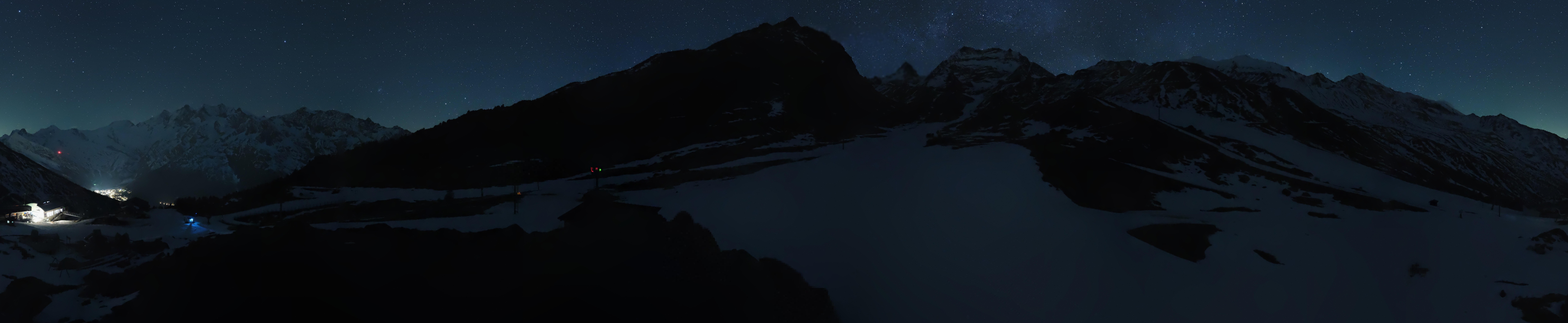 Archived image Webcam Mid-Station Kreuzboden Gondola Saas-Grund Hohsaas