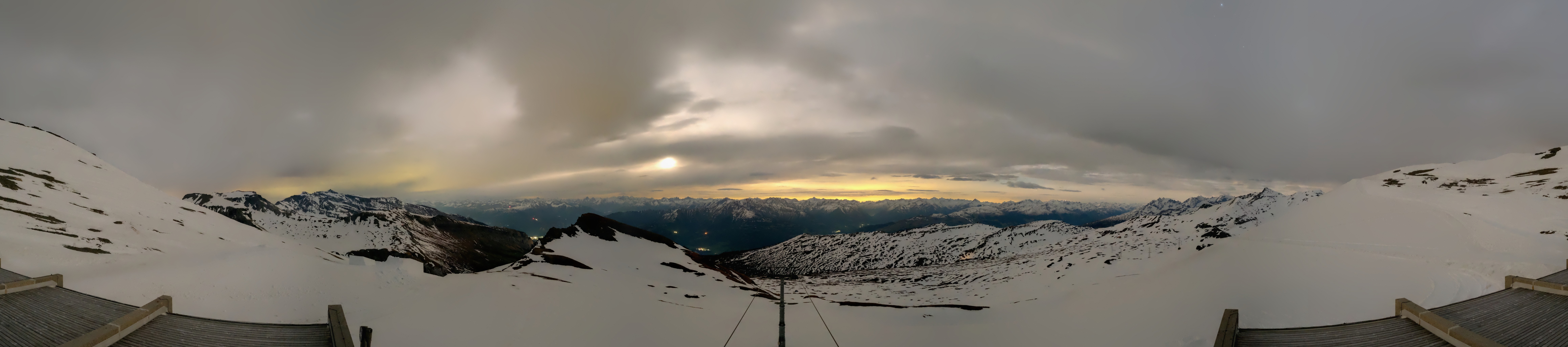 Archived image Webcam Laax Flims Falera Top Station La Siala
