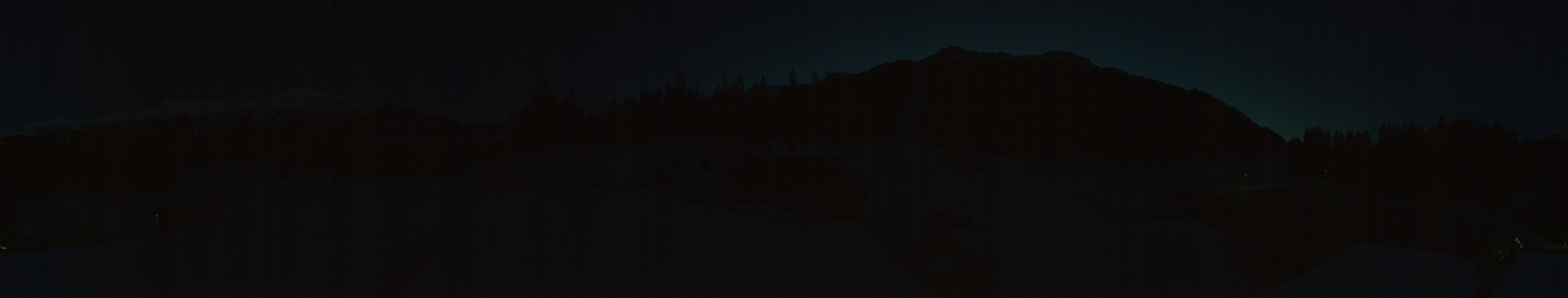 Archived image Webcam Base Station Rothorn Gondola Lenzerheide