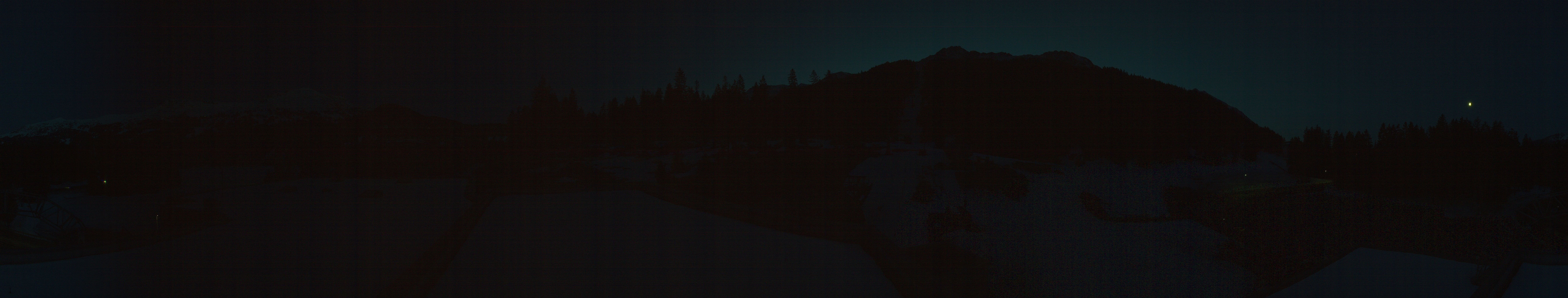 Archived image Webcam Base Station Rothorn Gondola Lenzerheide