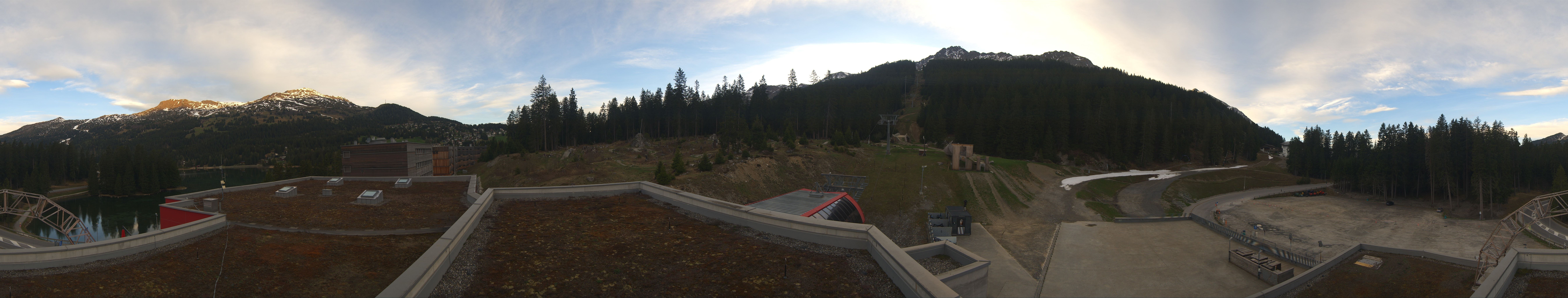 Archived image Webcam Base Station Rothorn Gondola Lenzerheide
