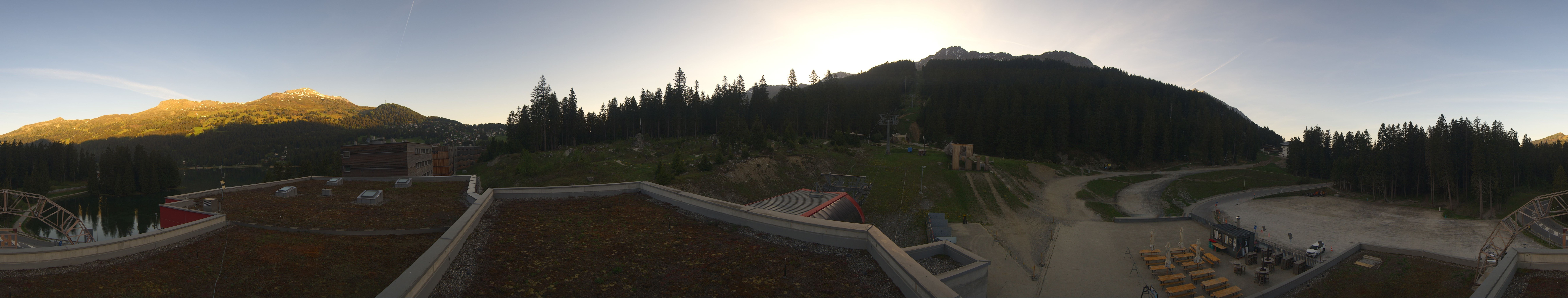Archived image Webcam Base Station Rothorn Gondola Lenzerheide
