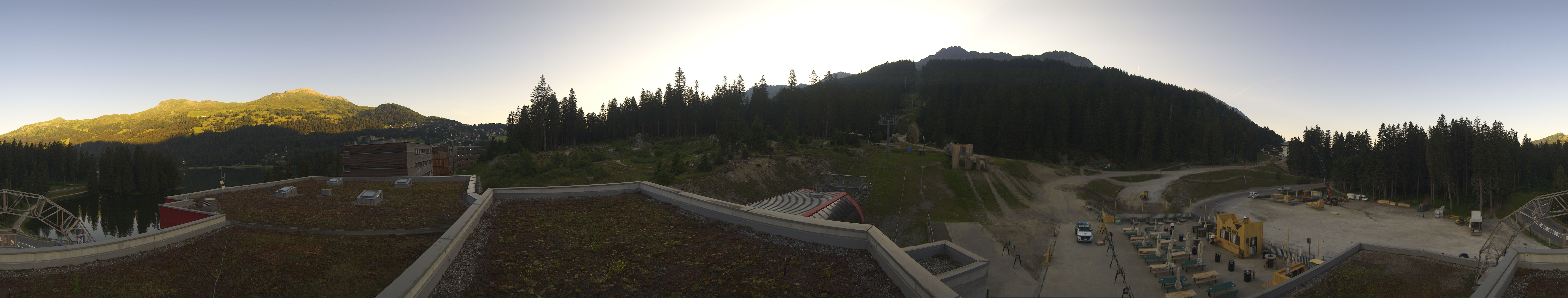Archived image Webcam Base Station Rothorn Gondola Lenzerheide