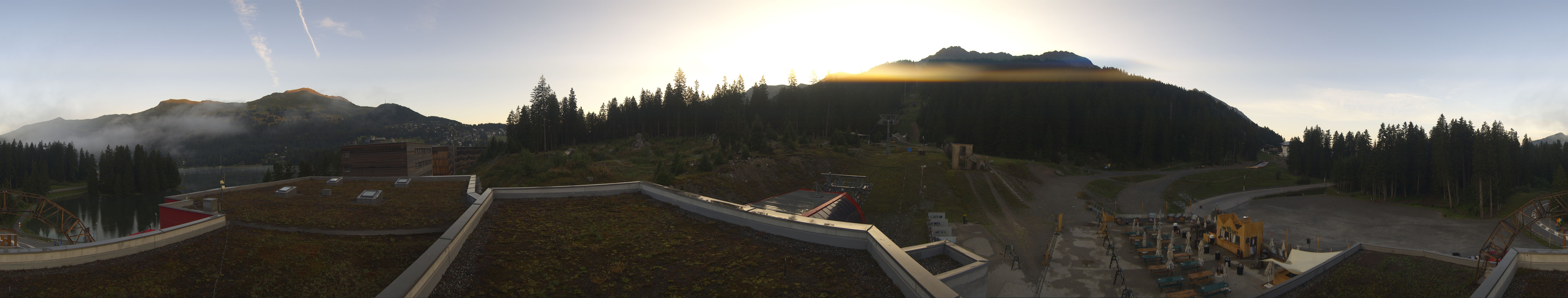 Archived image Webcam Base Station Rothorn Gondola Lenzerheide