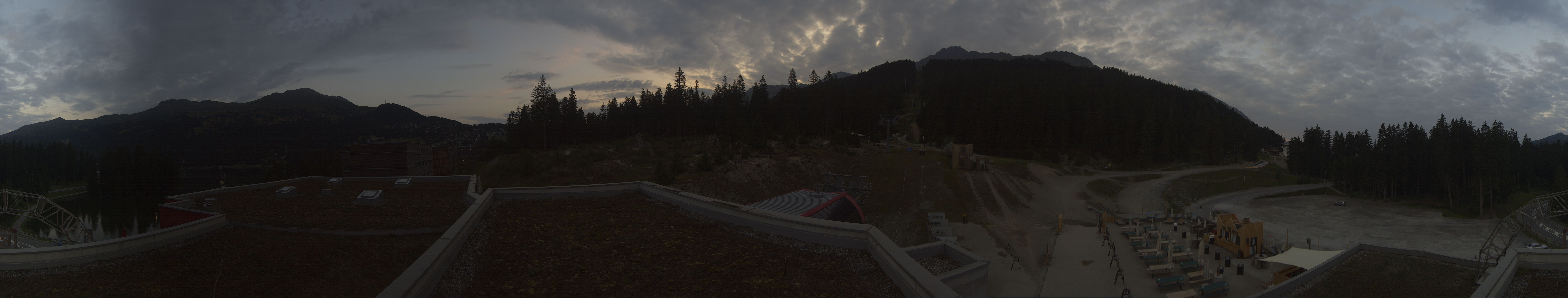 Archived image Webcam Base Station Rothorn Gondola Lenzerheide
