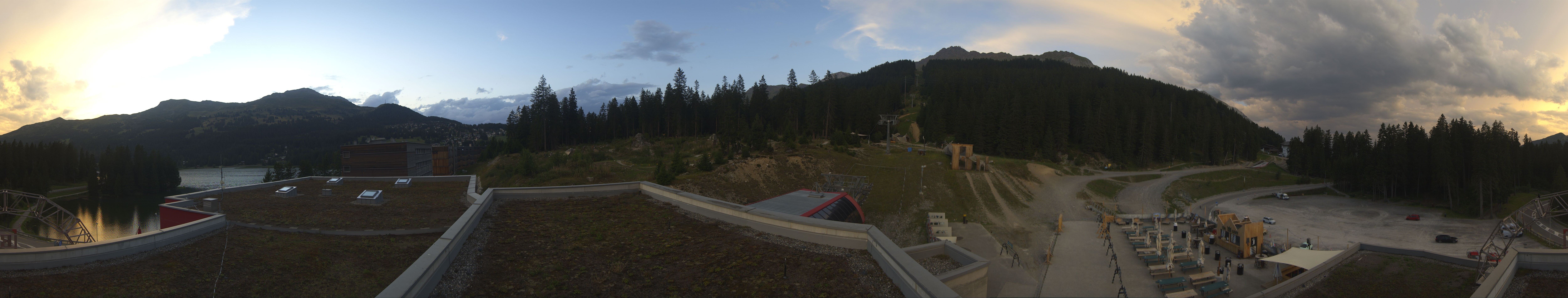 Archived image Webcam Base Station Rothorn Gondola Lenzerheide