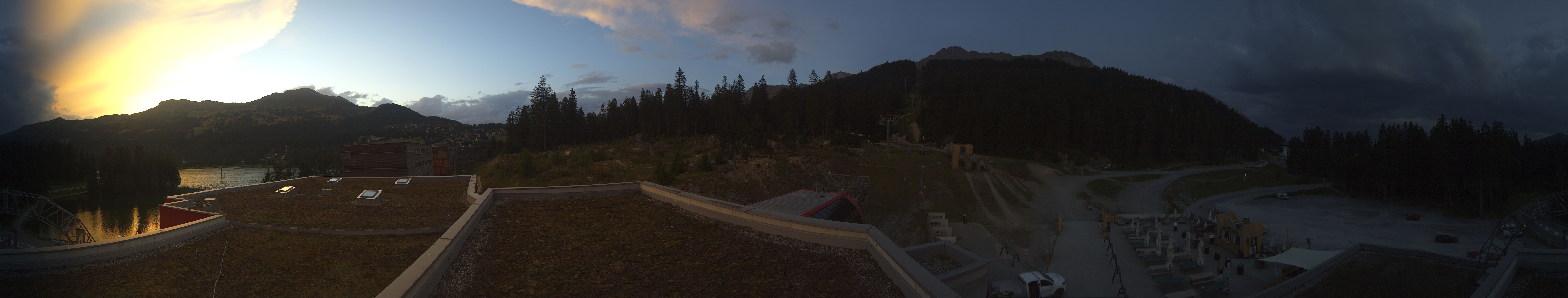 Archived image Webcam Base Station Rothorn Gondola Lenzerheide