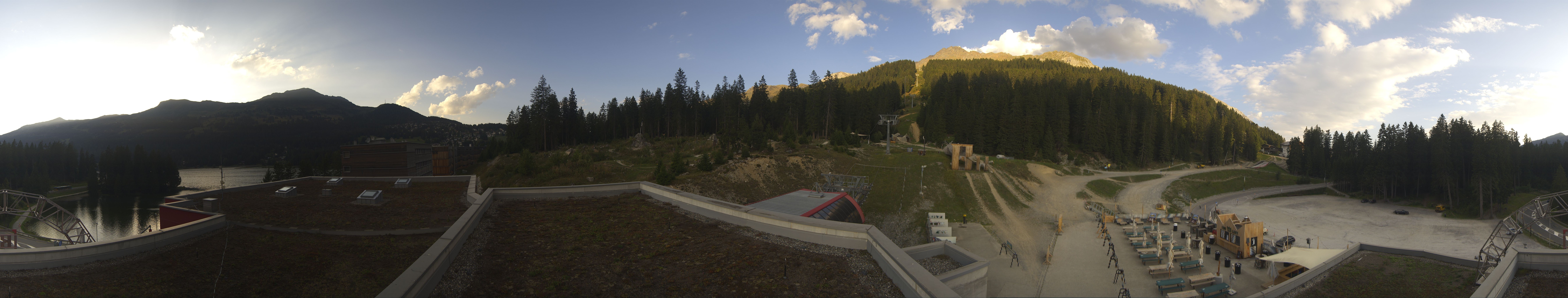 Archived image Webcam Base Station Rothorn Gondola Lenzerheide