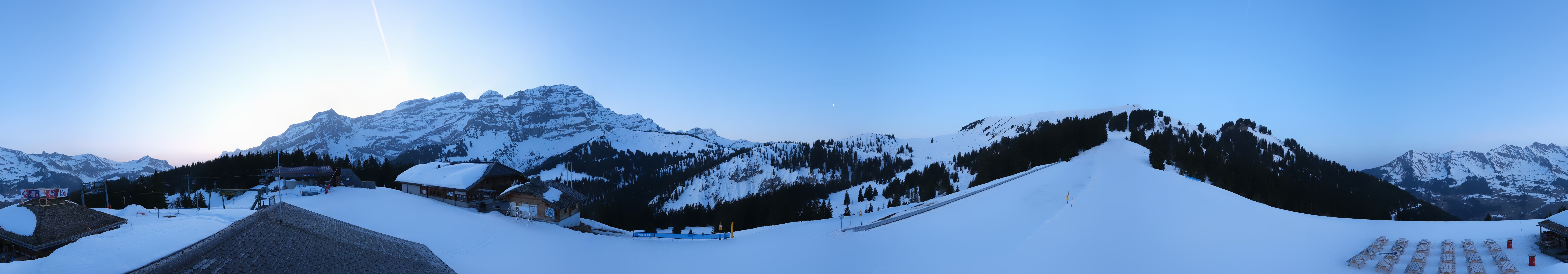 Archived image Webcam Villars Gryon Diablerets Isenau Roundshot