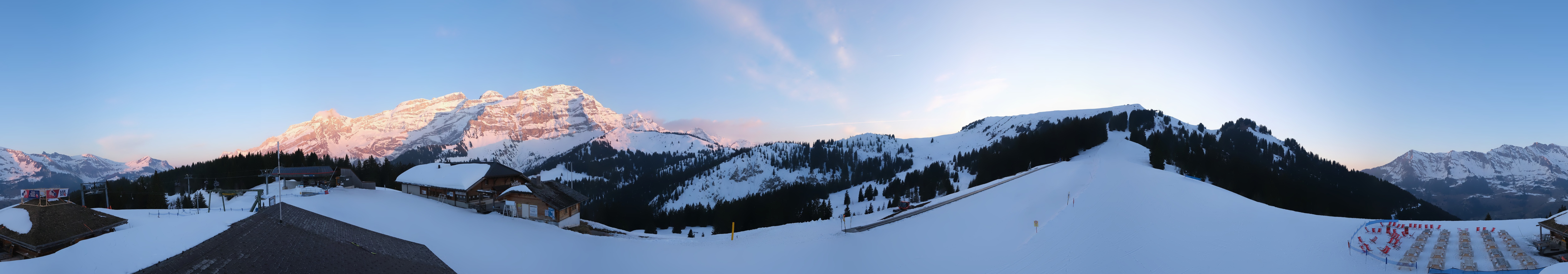 Archiv Foto Webcam Villars Gryon Diablerets Isenau Panorama
