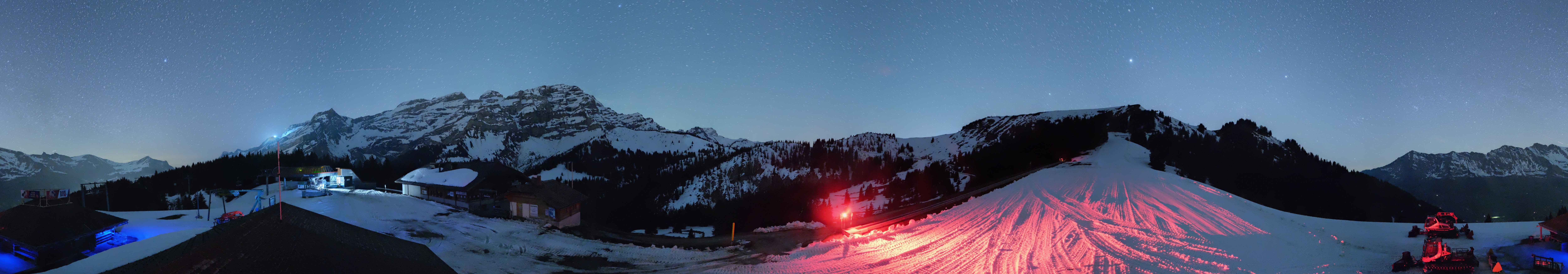 Archiv Foto Webcam Villars Gryon Diablerets Isenau Panorama