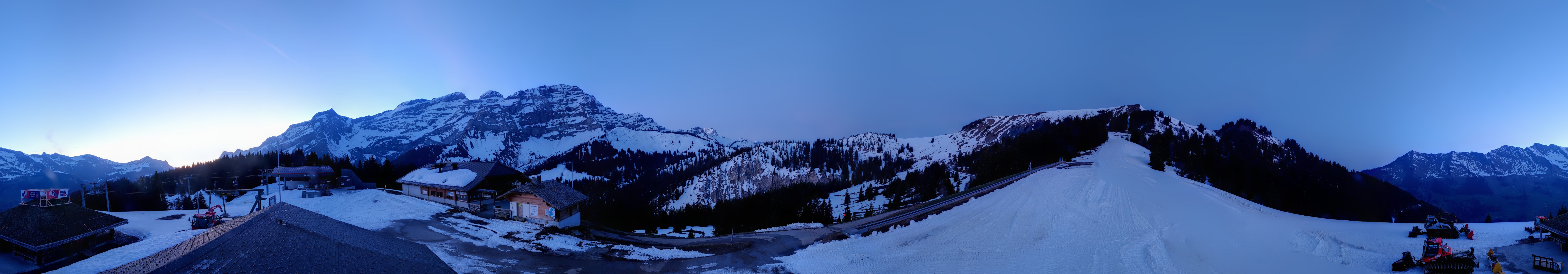 Archiv Foto Webcam Villars Gryon Diablerets Isenau Panorama