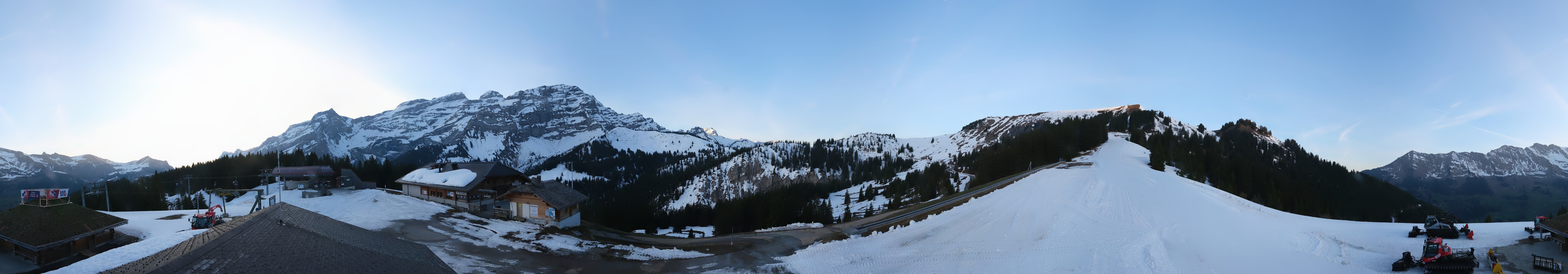 Archiv Foto Webcam Villars Gryon Diablerets Isenau Panorama