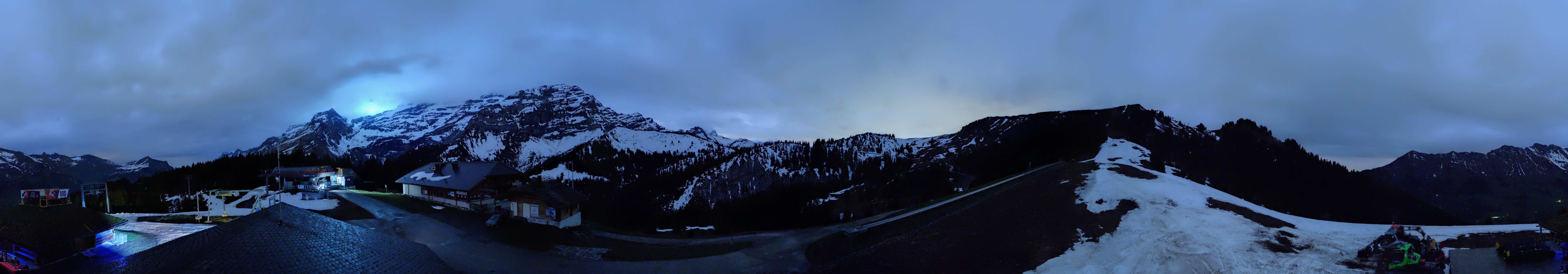 Archiv Foto Webcam Villars Gryon Diablerets Isenau Panorama